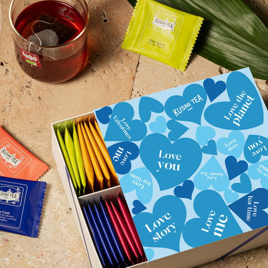 KUSMI TEA ギフトアソートメント ハーブティーティーバッグ (ハート柄 ブルー  45枚入り)