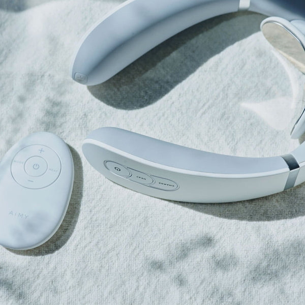 AiMY NECK MASSAGER　ネックマッサージャー（ホワイト）