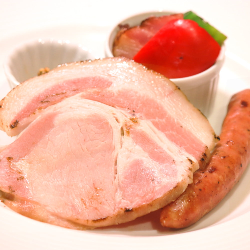 【ギフトカード】北海道・誕生90余年 長期氷温熟成製法 「エーデルワイスファーム」薪・炭火仕上げべーコン・ソーセージギフト E