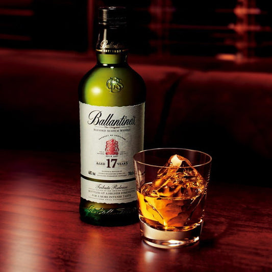 1827年創業スコッチウイスキー　バランタイン 17年　トリビュートリリース　700ml